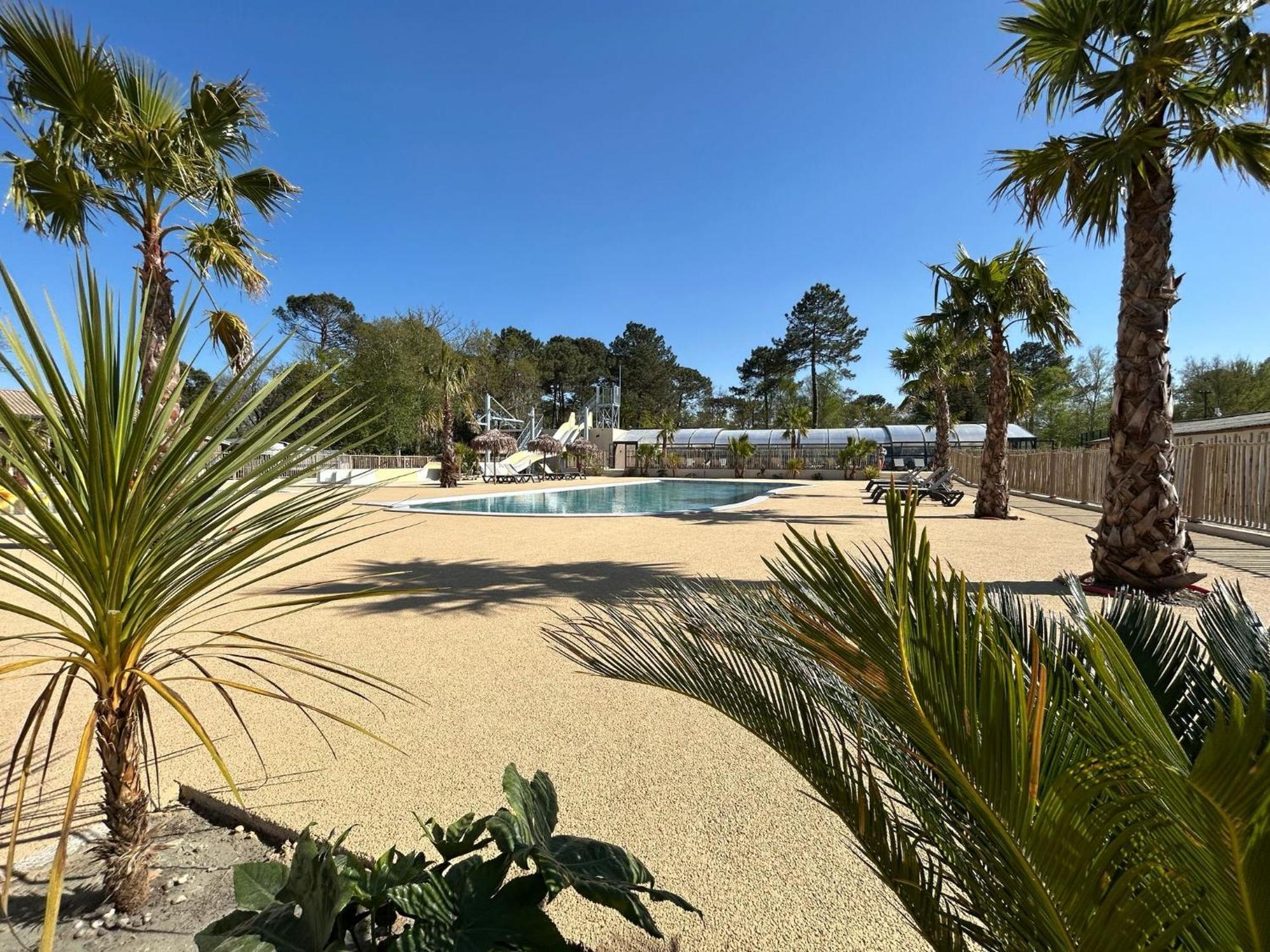 Camping Les Ourmes Hourtin Buitenkant foto